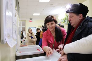 Николай Михайлов на голосовании